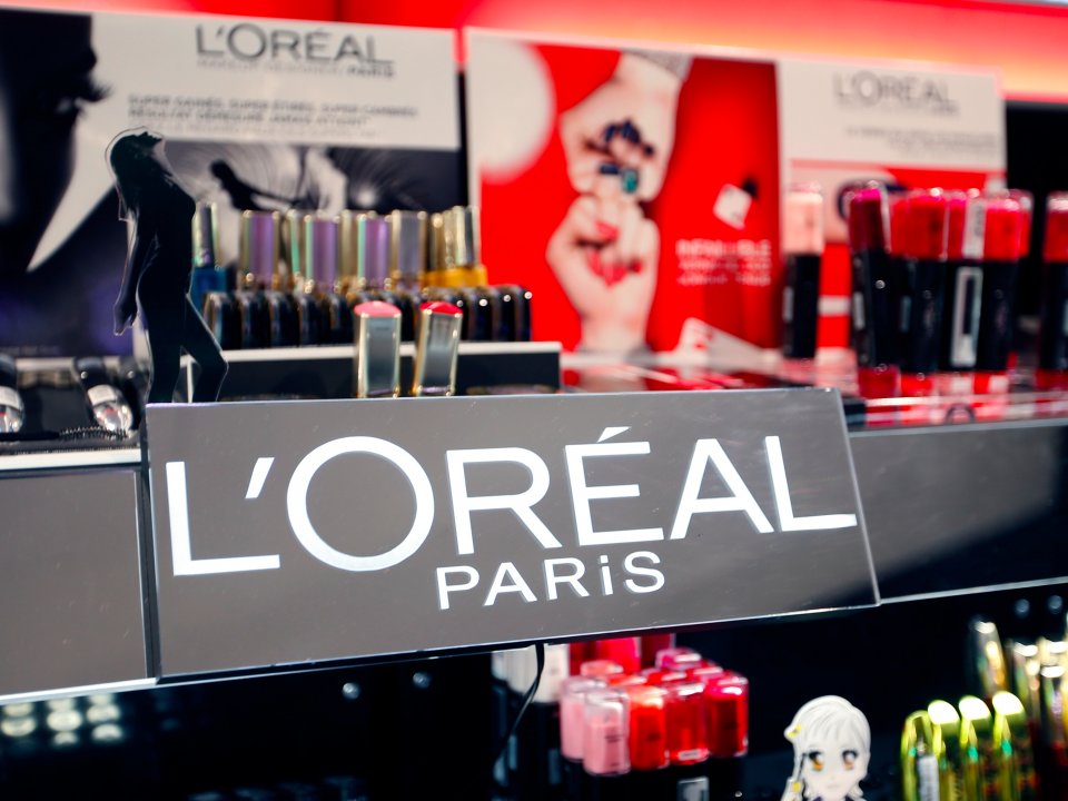 3-loreal-a-french-cosmetics-company.jpg