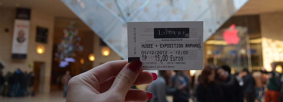 Покупка билетов в музей. Билет в музей Лувр. Лувр входной билет. Касса музея Лувра. Билеты музея в Париже.